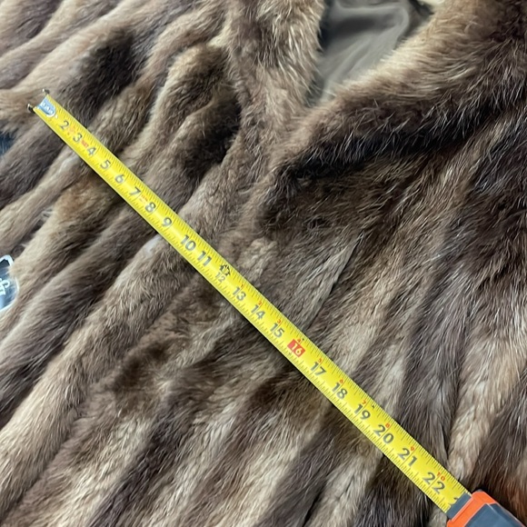 Unisex Adult Fulginitis Long Haired Beaver Trench Coat Fur Custom Rare Pre Owned - Picture 15 of 16